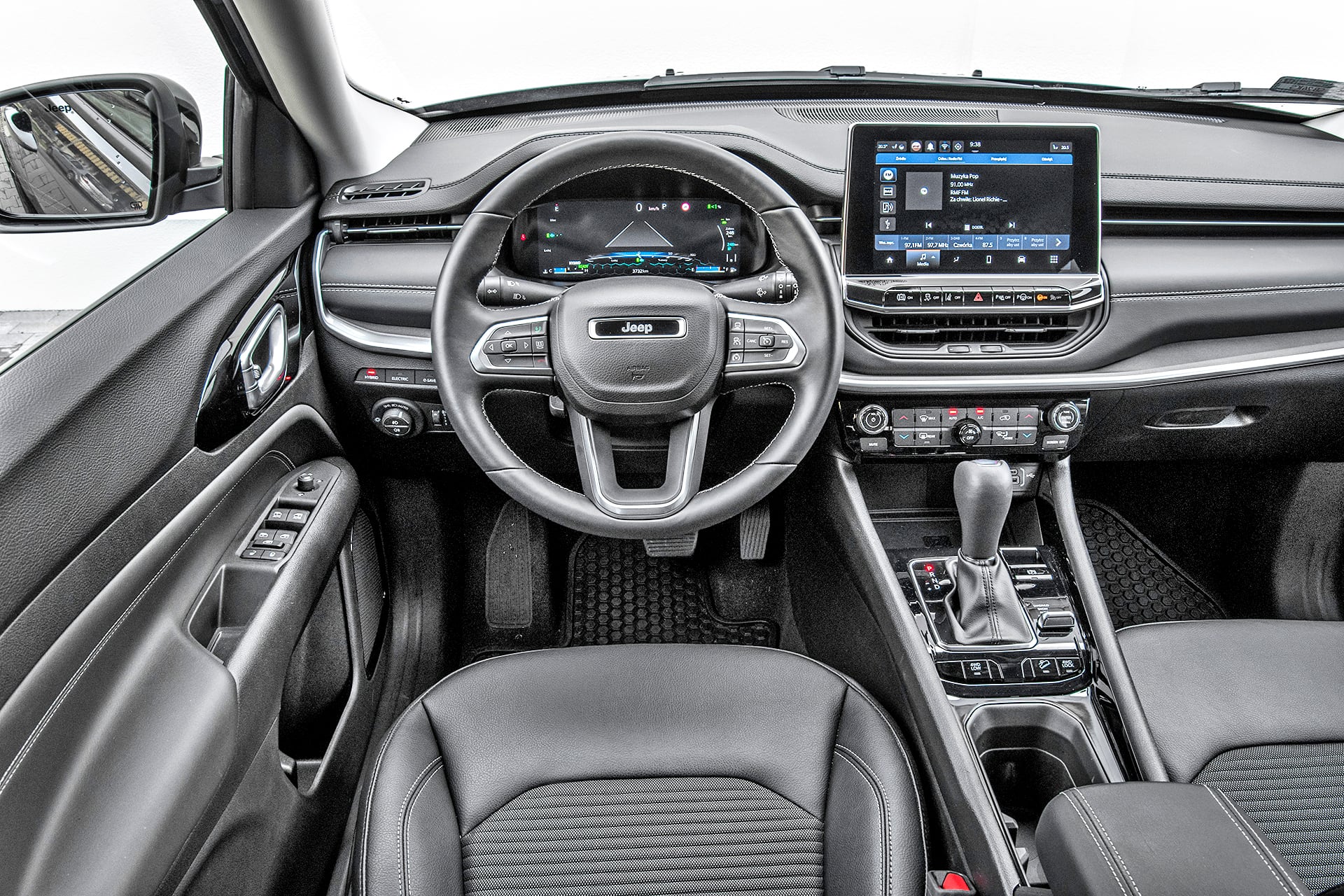 Jeep Compass 4xe 240 Limited deska rozdzielcza