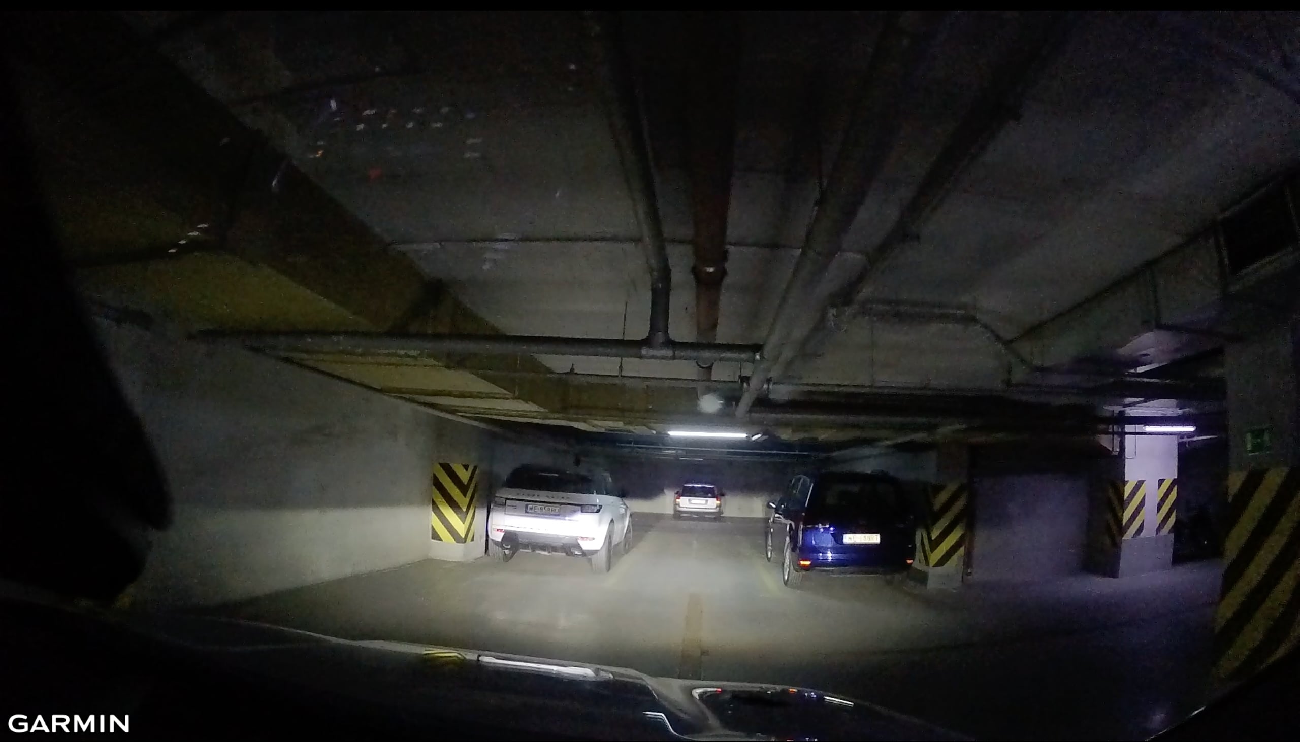 Garmin Dash Cam Mini 2 widok w nocy