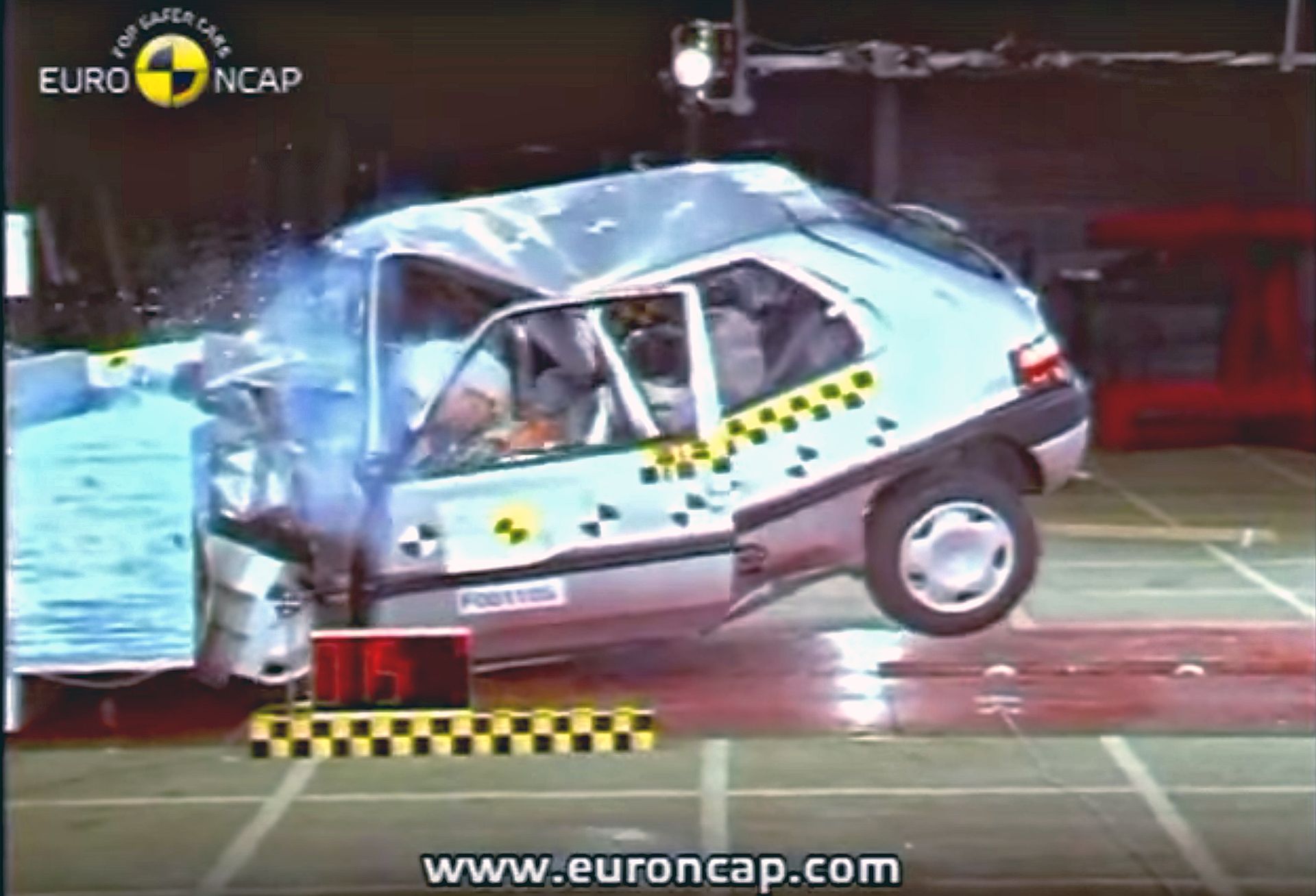 Citroen Saxo - crash test