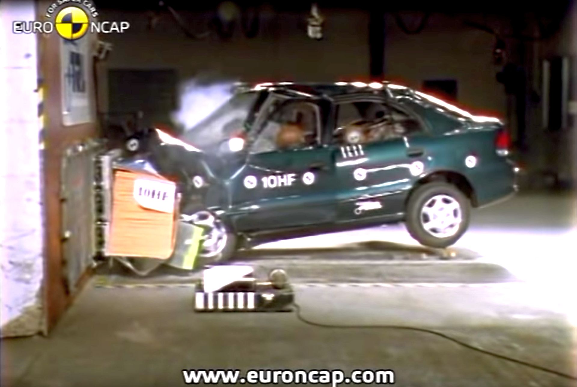Hyundai Accent - crash test