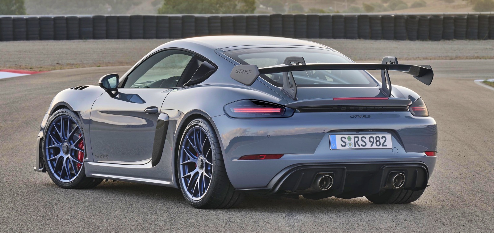 Porsche Cayman GT4 RS tył