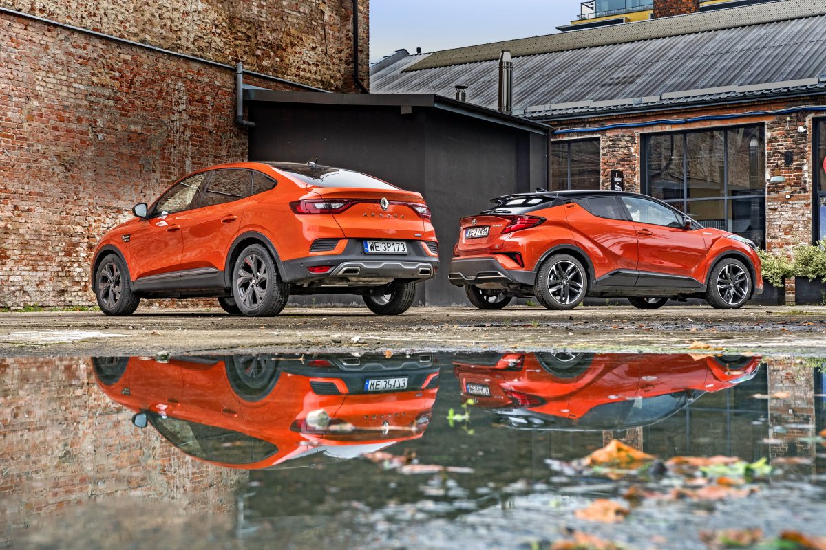 Renault Arkana E-Tech 145 vs Toyota C-HR 2.0 Hybrid Dynamic Force e-CVT ...