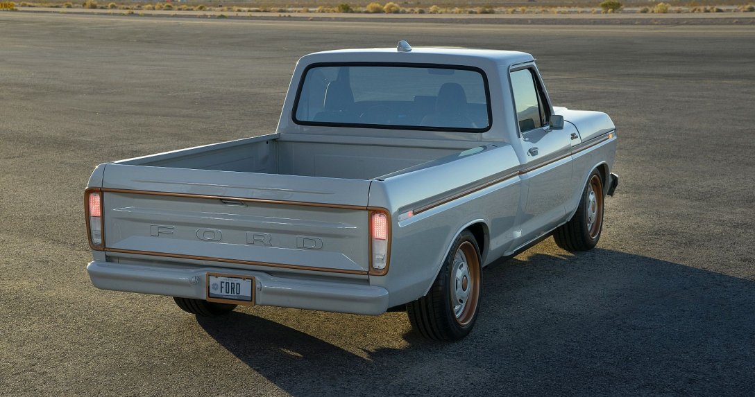 Elektryczny pick-up z 1978 roku - Ford F-100