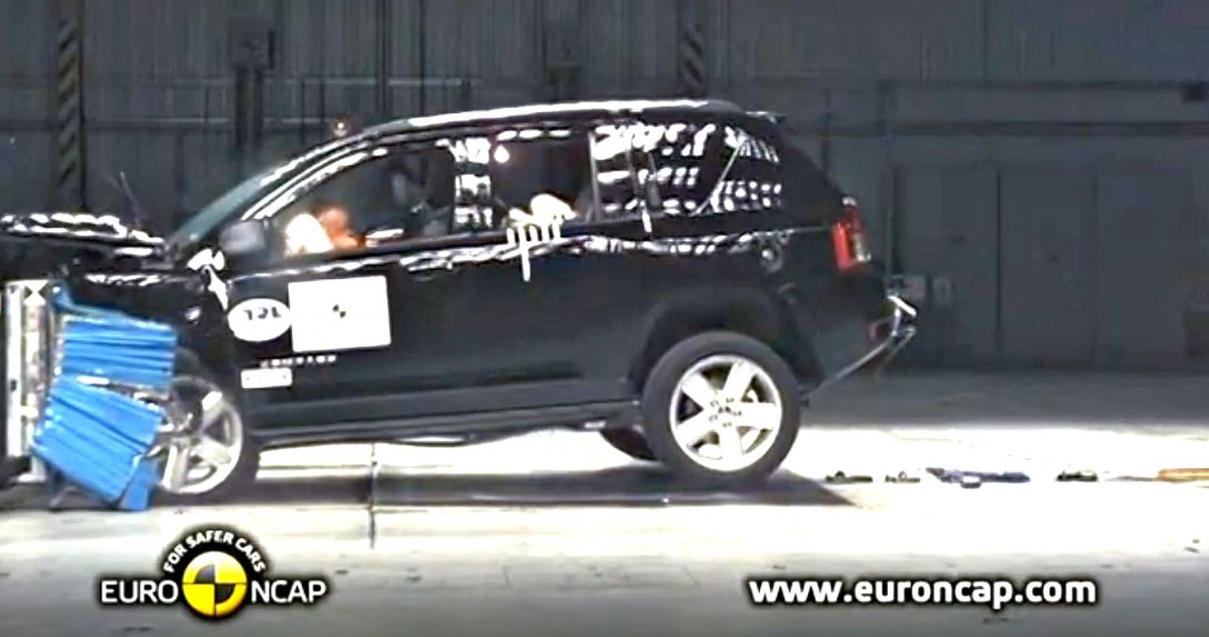 Jeep Compass - crash test