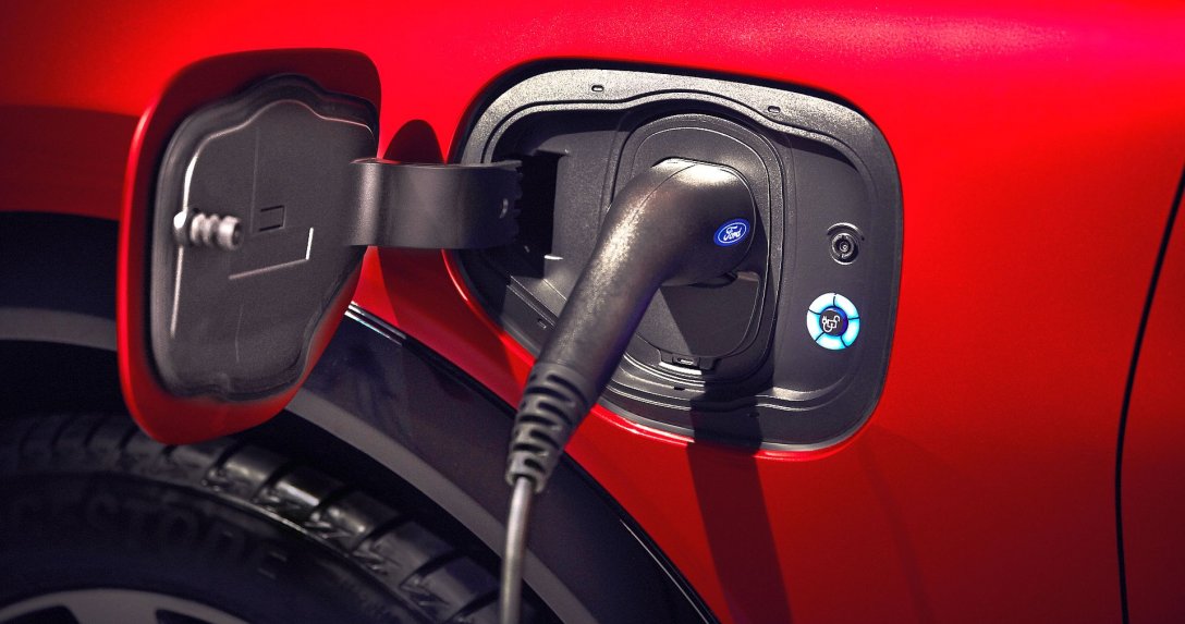Ford Mustang Mach-E - kabel do ładowania