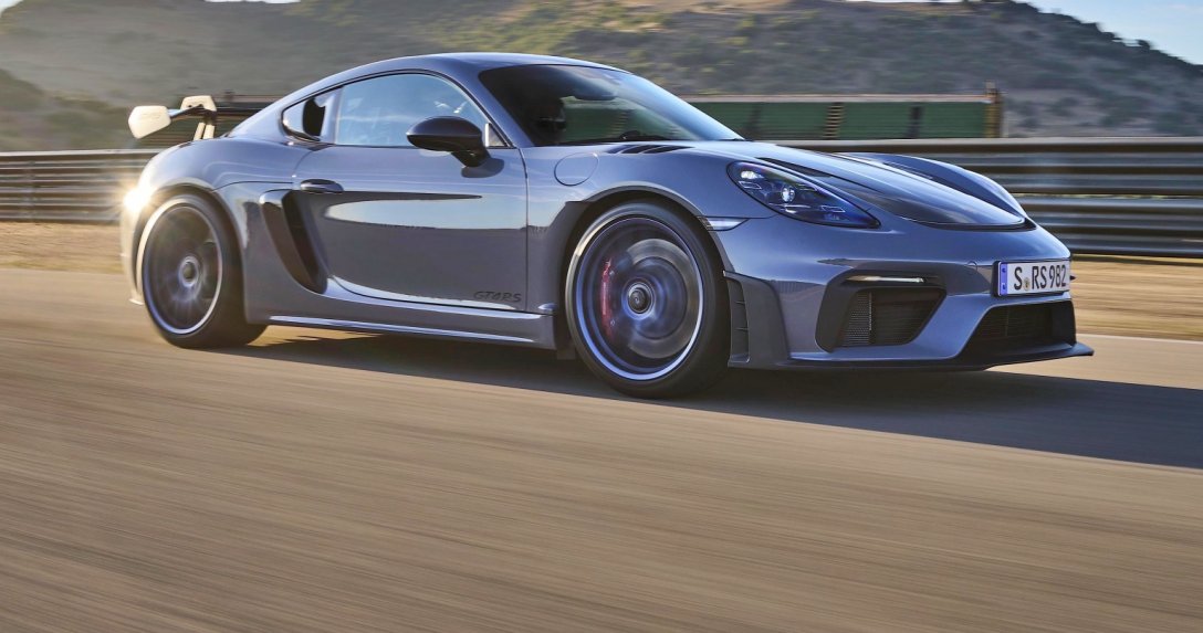 Porsche Cayman GT4 RS przód