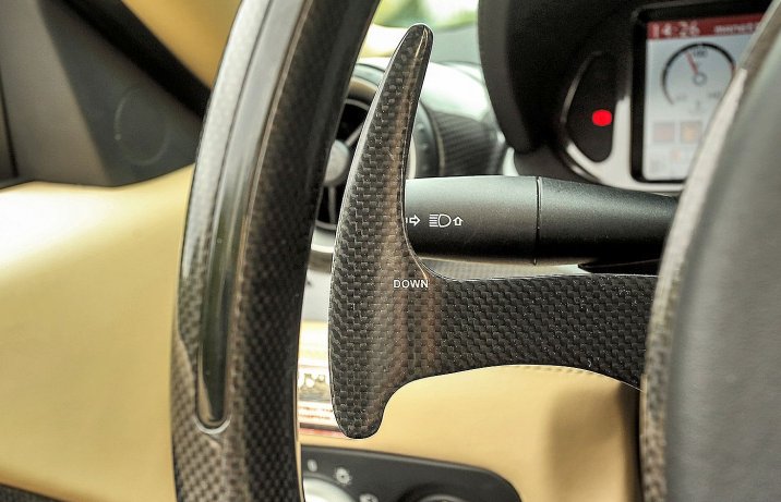 Ferrari 599 GTB - łopatka