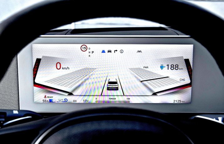 Hyundai Ioniq 5 73 kWh 2WD - ekran zegarów