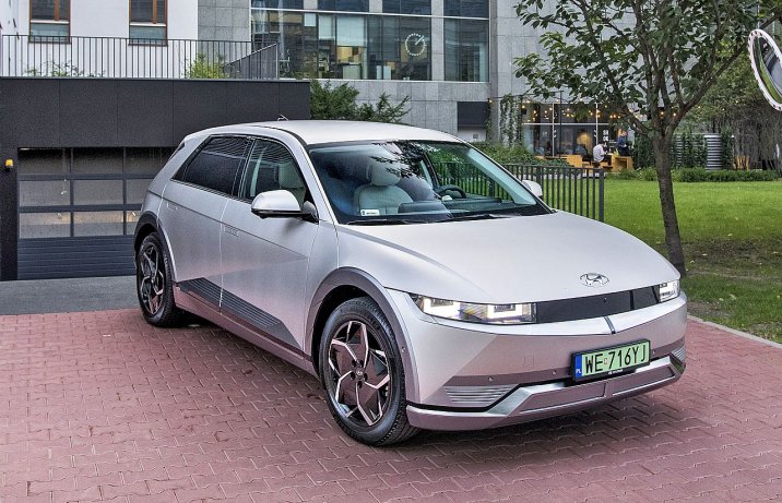 Hyundai Ioniq 5 73 kWh 2WD - ładowanie