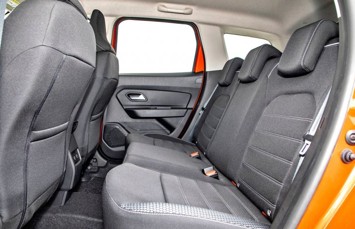Dacia Duster TCe 150 EDC kanapa