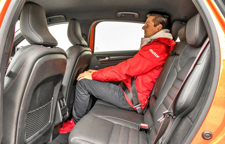 Renault Arkana E-Tech 145 R.S. Line kanapa