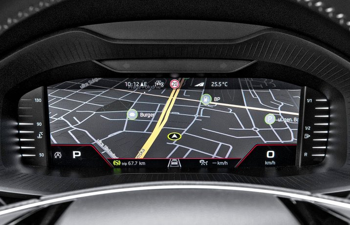 Skoda Kodiaq po liftingu – wskaźniki z nawigacją