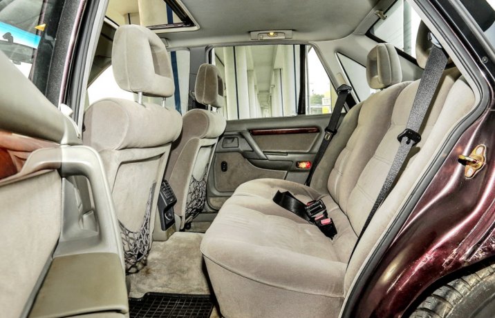 Opel Senator B kanapa