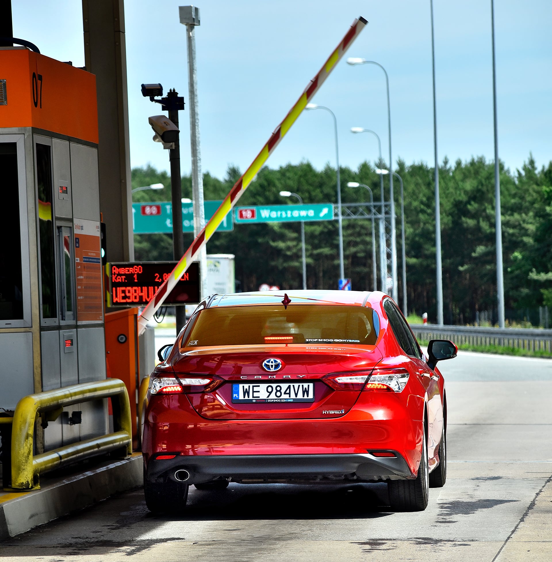 przejazd przez bramkę na autostradzie