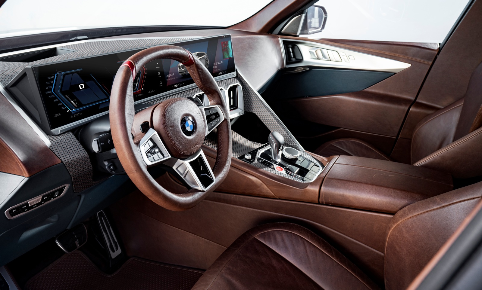 BMW Concept XM deska rozdzielcza
