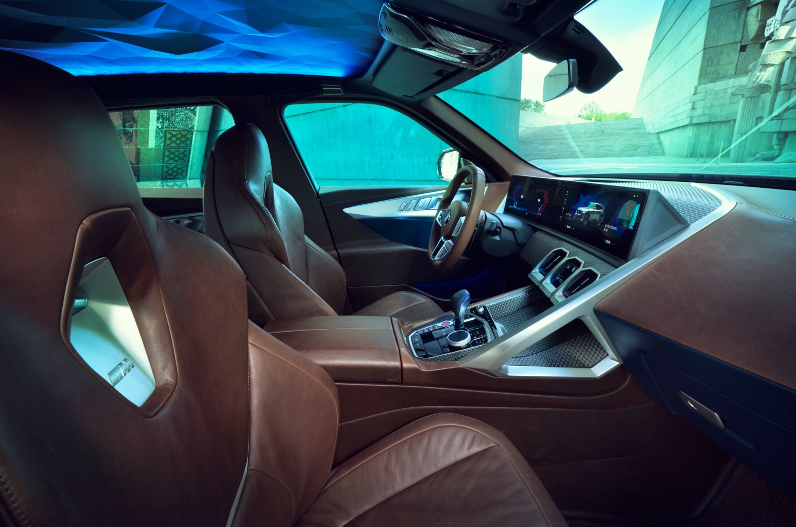 BMW Concept XM deska rozdzielcza