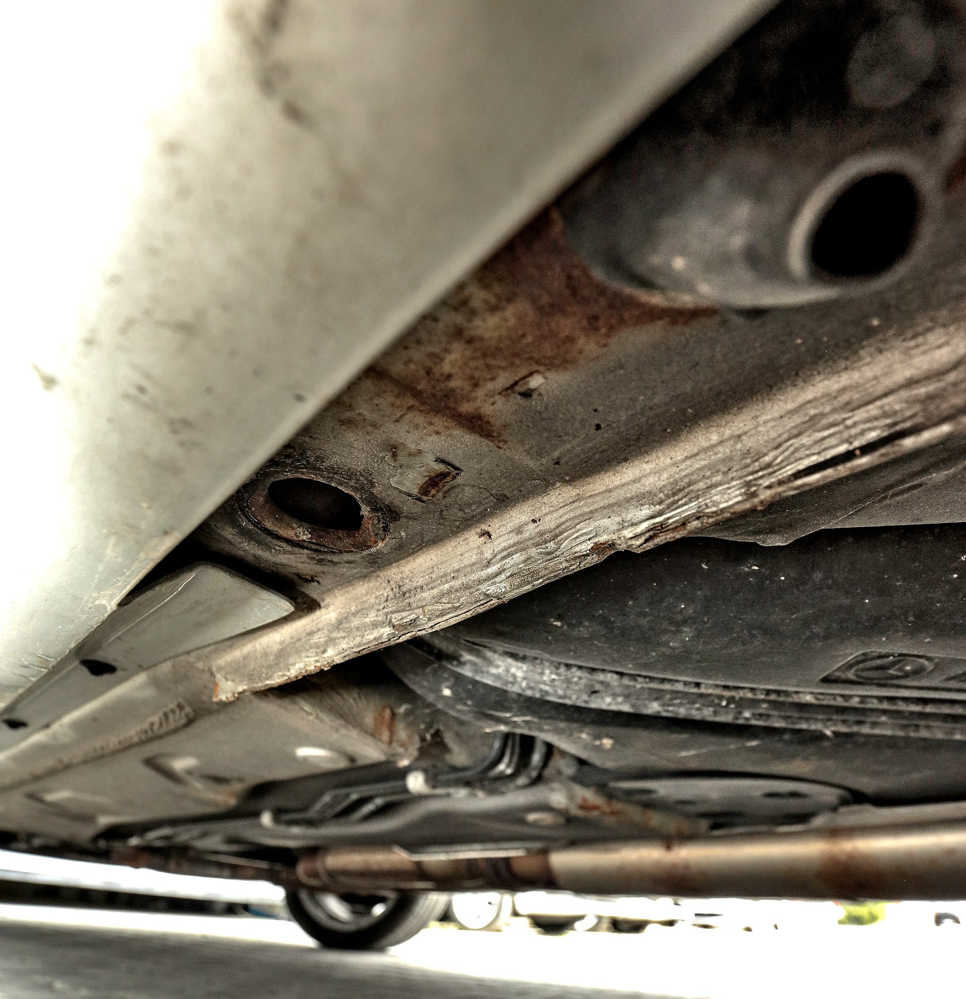 Mercedes klasy C W202 AMG podwozie korozja