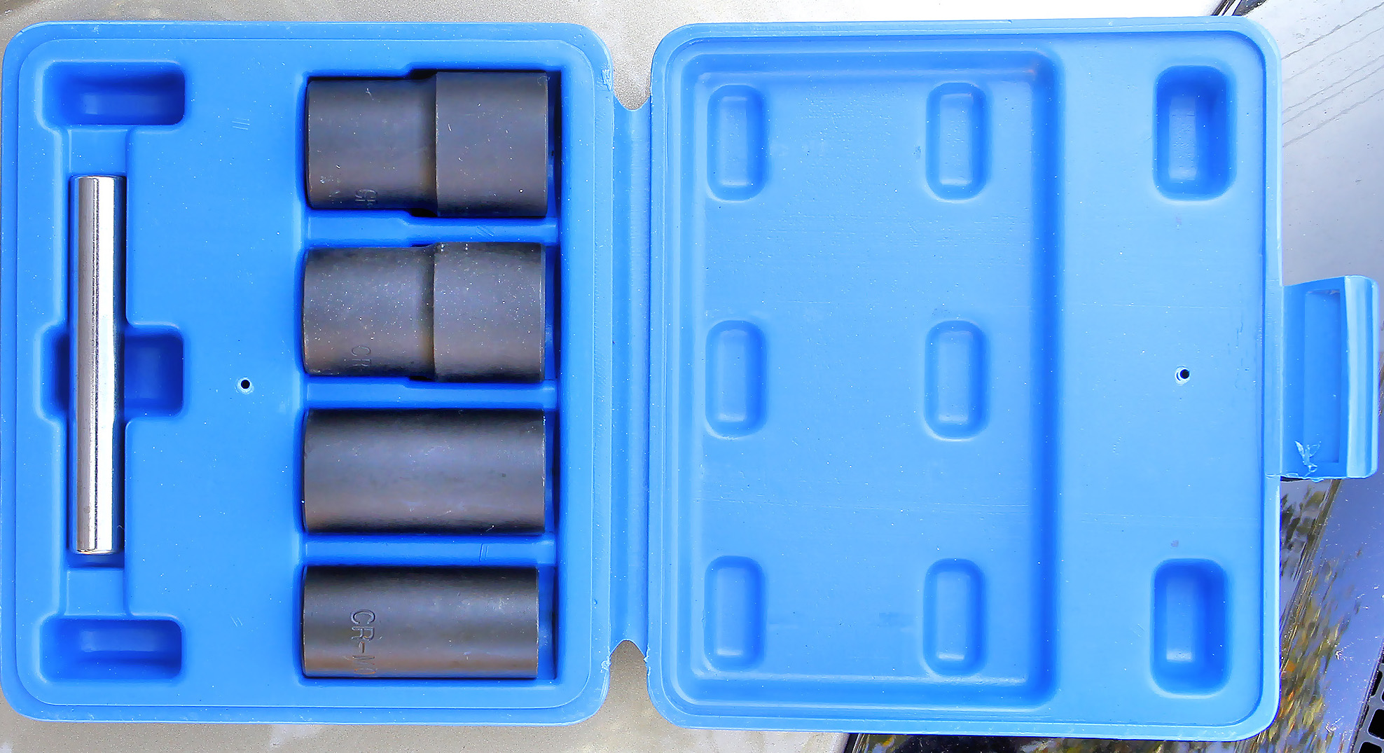 Zestaw do odkręcania śrub zabezpieczających