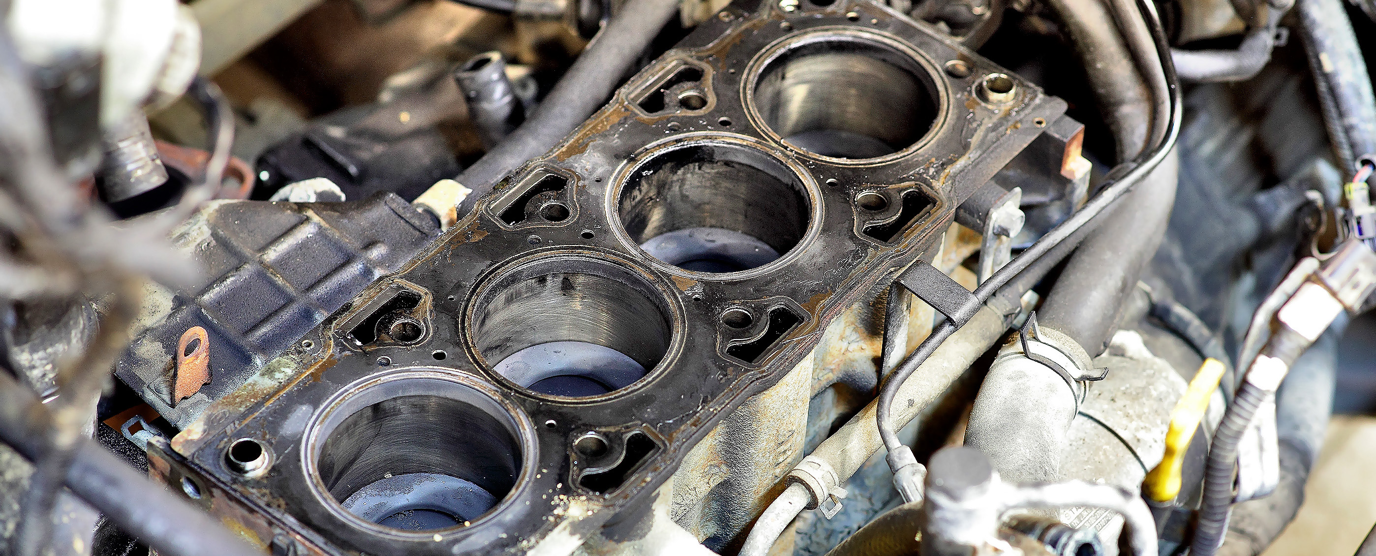 Uszkodzenie bloku silnika