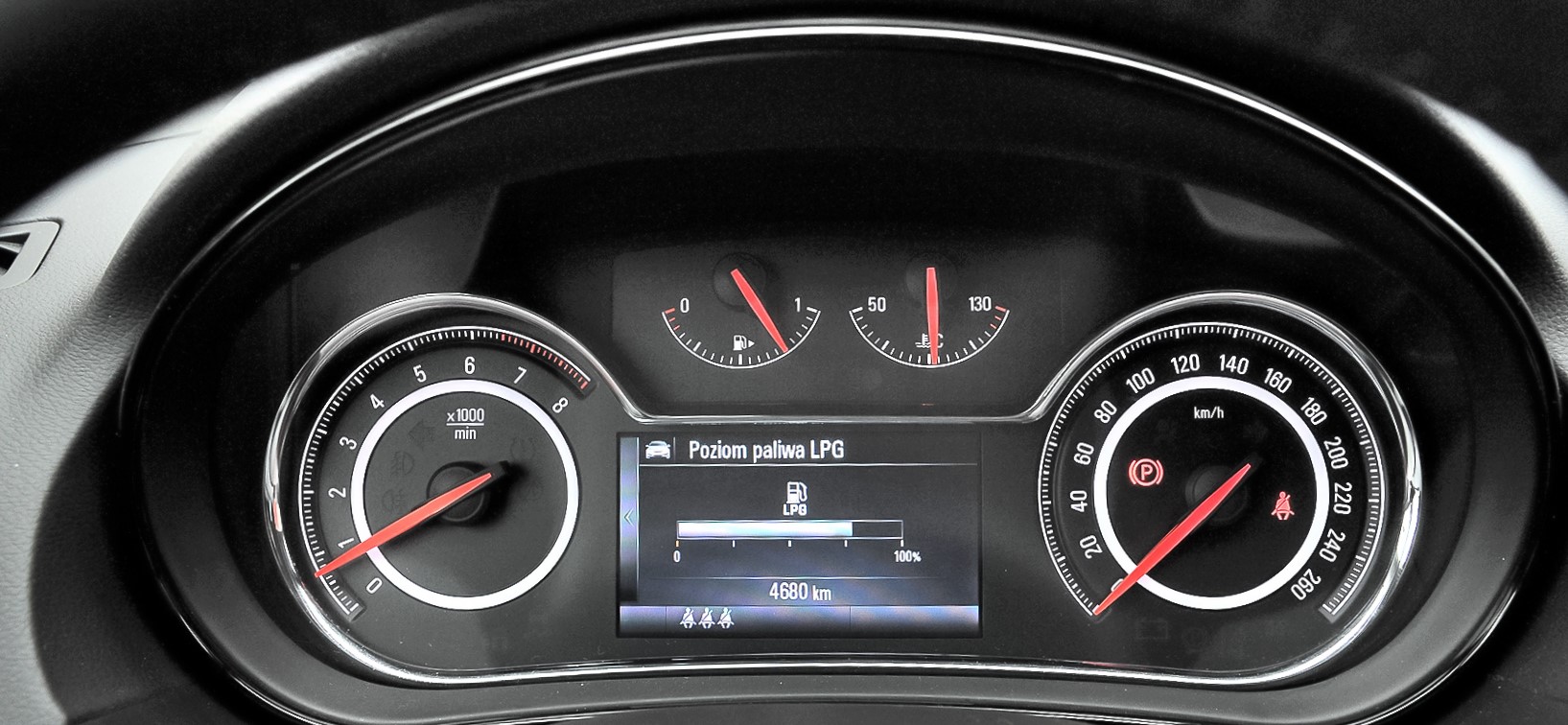 Wskaźnik poziomu gazu na desce Opel