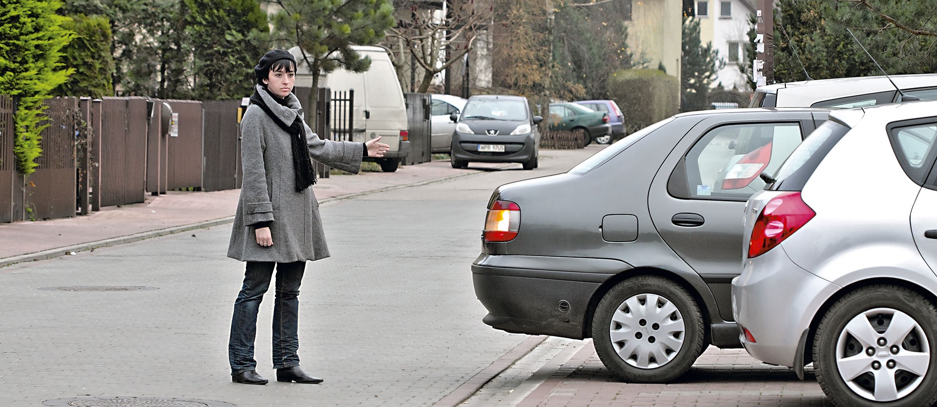 Obowiązek pomocy przy cofaniu