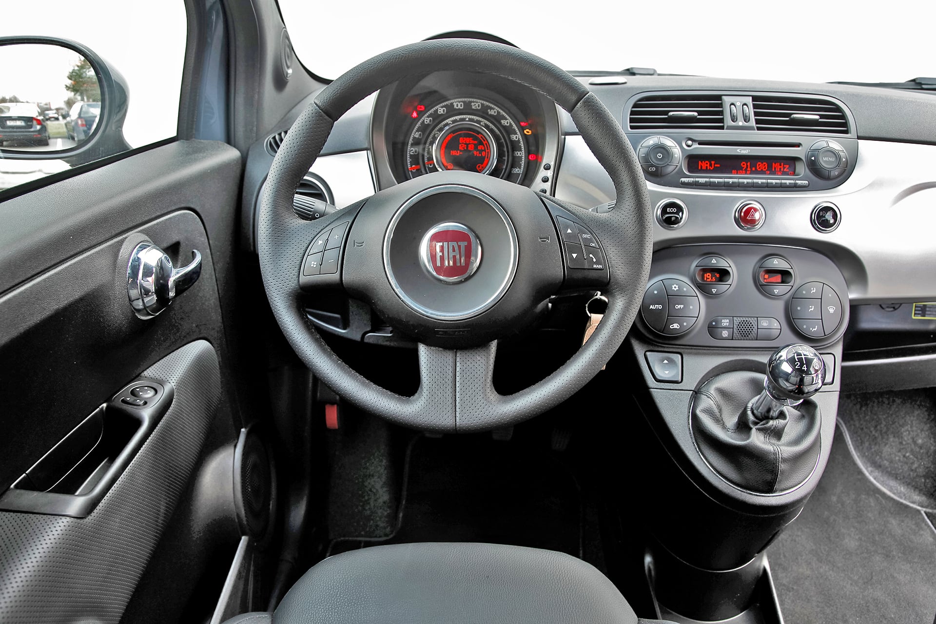 Fiat 500 deska rozdzielcza