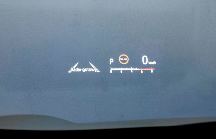 Toyota Yaris Cross 1.5 Hybrid FWD Premiere Edition – wyświetlacz head-up