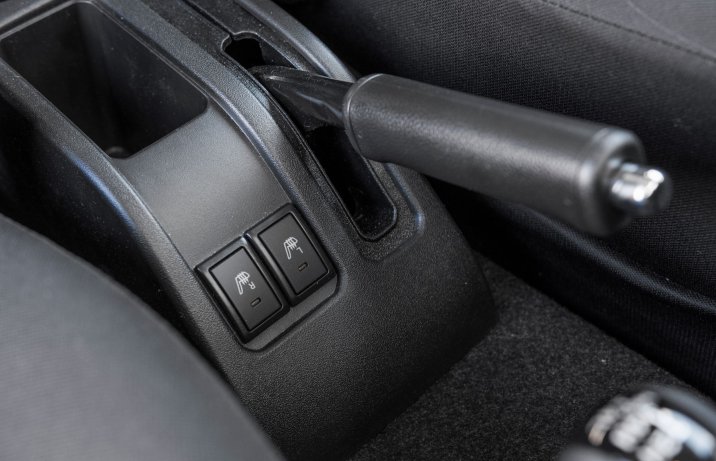 Suzuki Jimny 1.5 VVT Pro hamulec ręczny