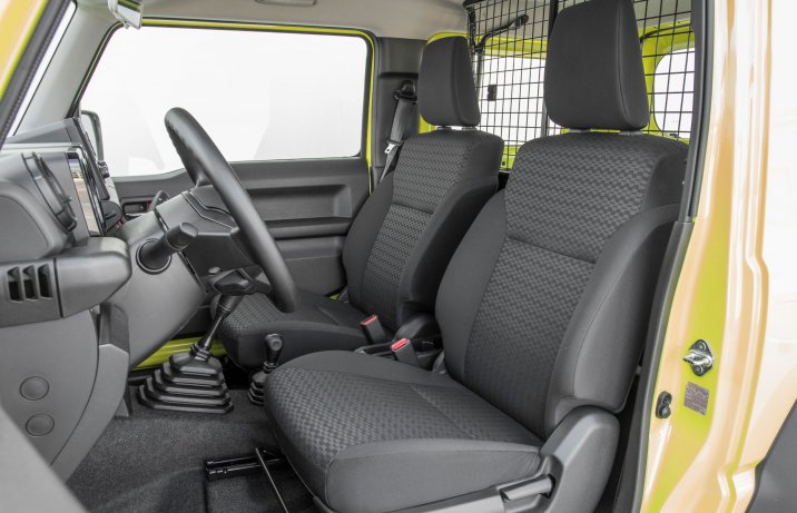 Suzuki Jimny 1.5 VVT Pro fotele
