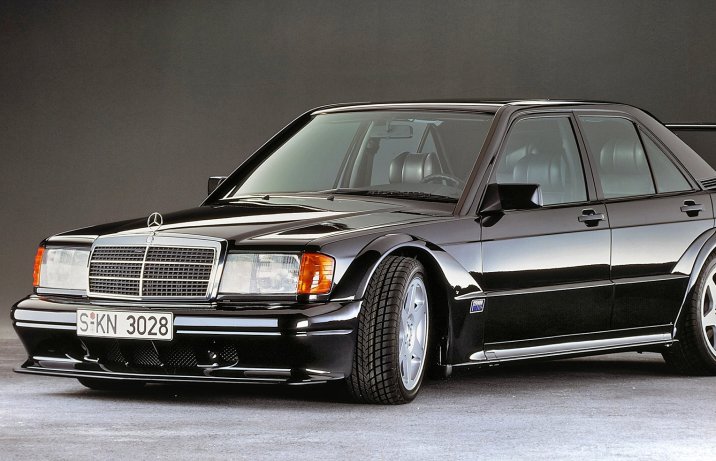 Mercedes 190 Cosworth – przód i bok