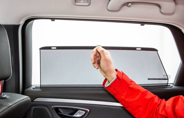 Renault Talisman Grandtour – roleta do zasłaniania tylne bocznej szyby