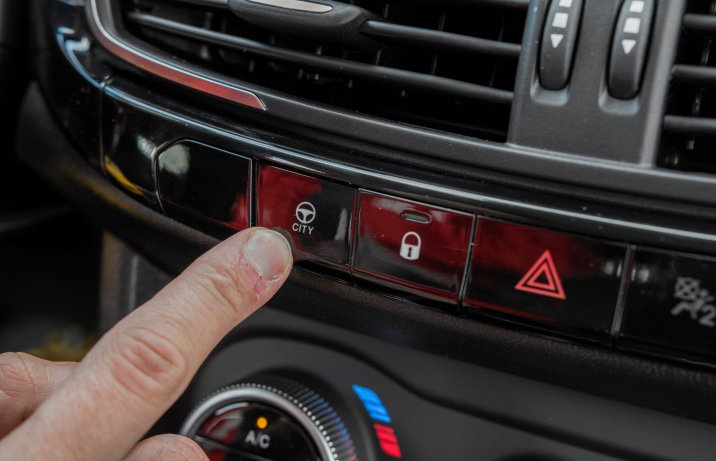 Fiat Tipo Cross – przycisk CITY