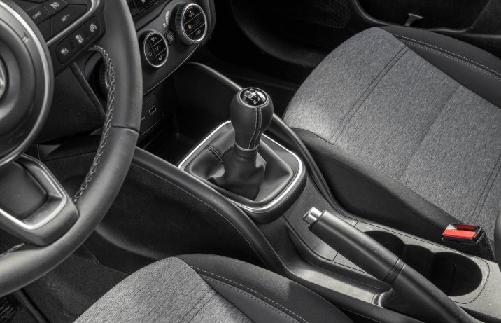 Fiat Tipo Cross – dźwignia zmiany biegów