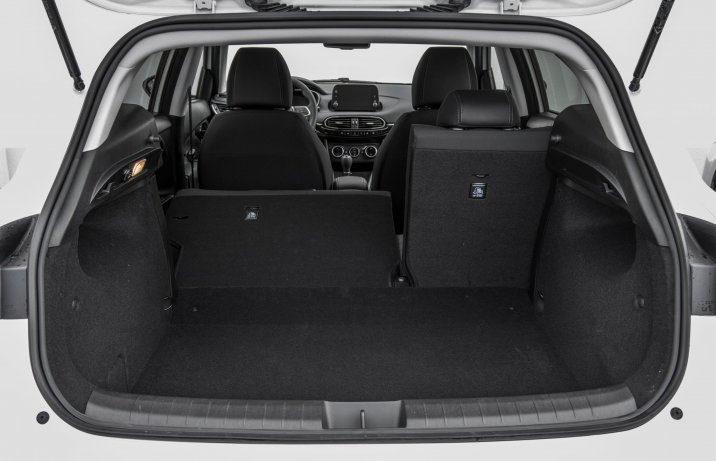 Fiat Tipo Cross – bagażnik