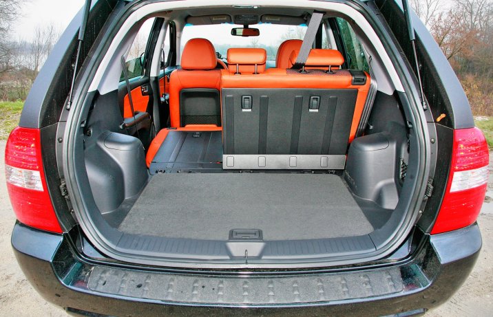 Używana Kia Sportage II (JE) bagażnik