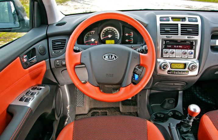 Używana Kia Sportage II (JE) deska rozdzielcza