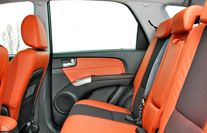 Używana Kia Sportage II (JE) kanapa