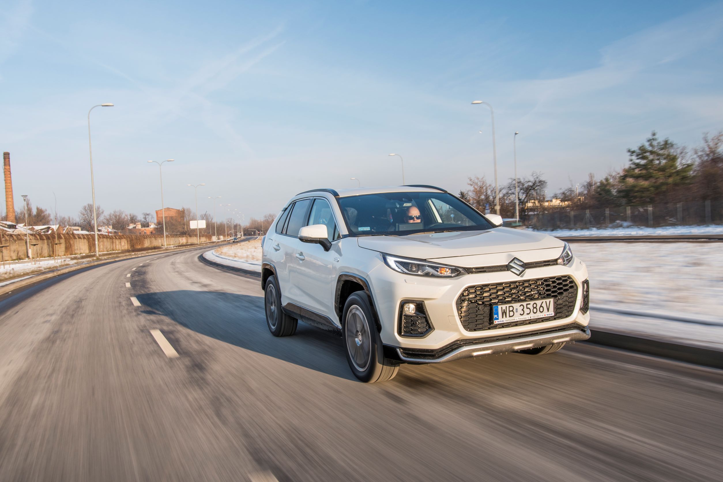 KSZ_SUZUKI_ACROSS_ELEGANCE_PHEV_DYNAMIKA_051