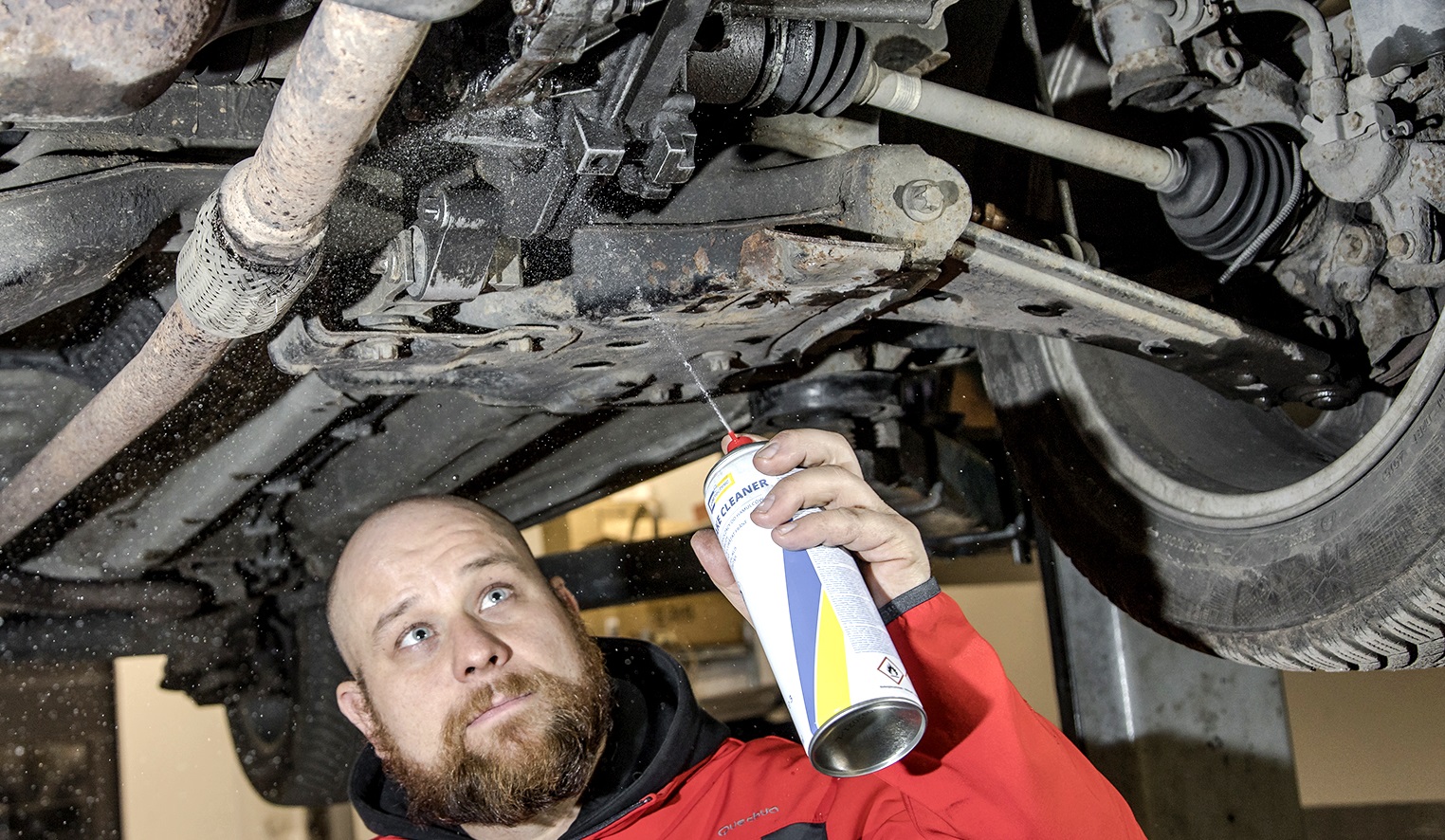 Umycie okolicy wycieku