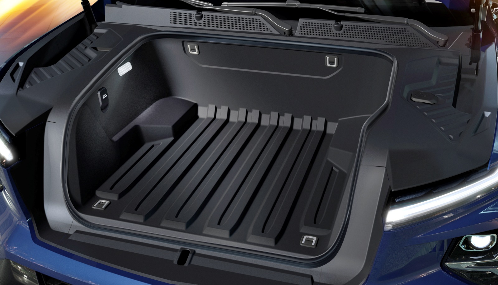 Chevrolet Silverado EV bagażnik przedni