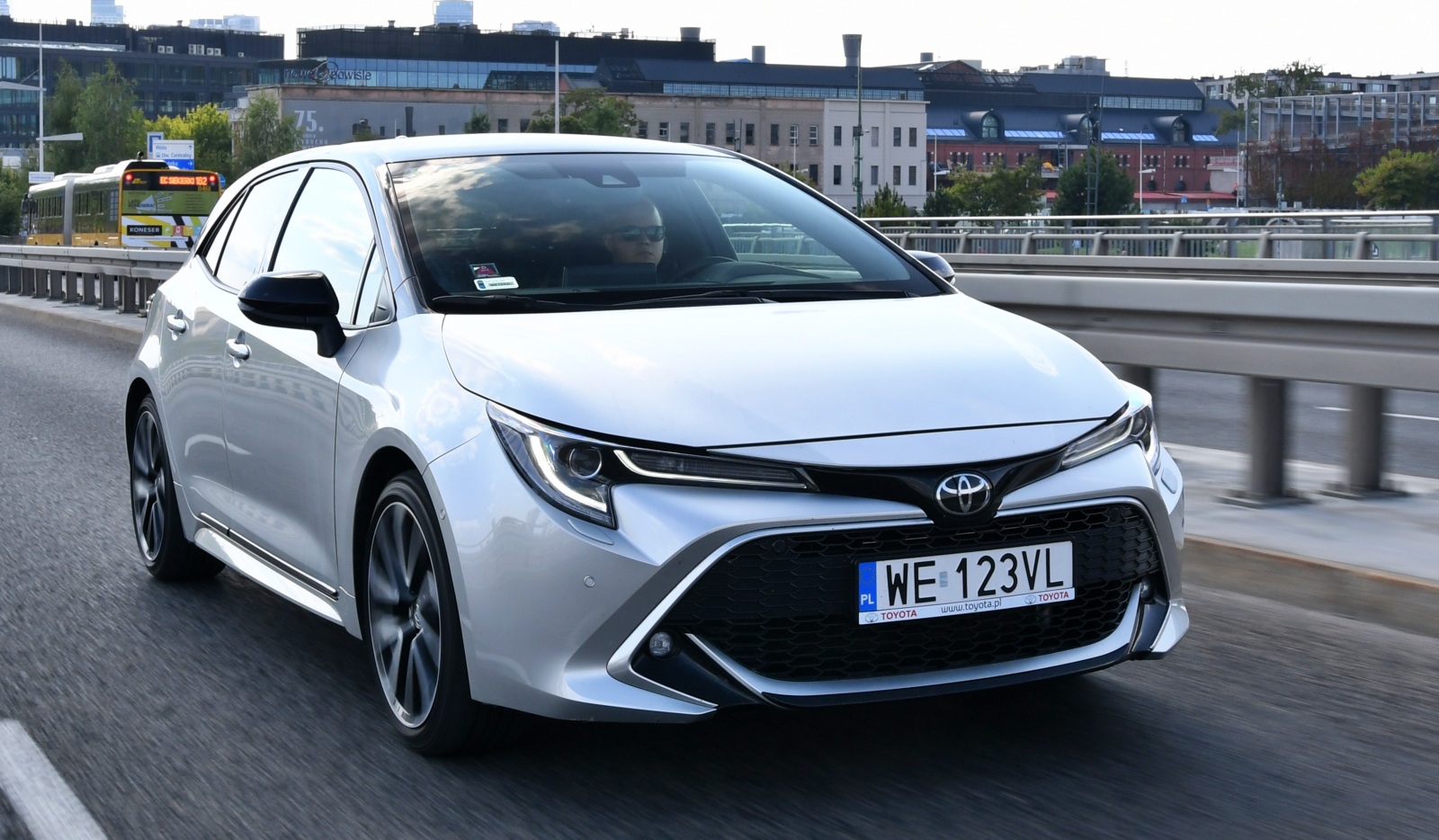 Totota Corolla przód