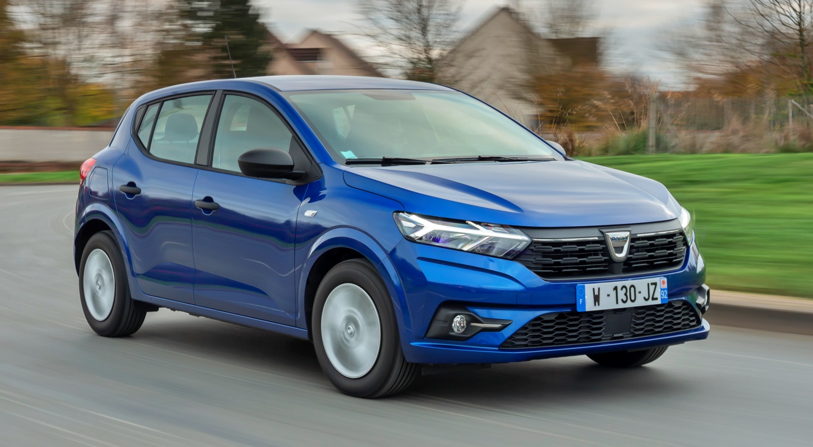 Dacia Sandero przód