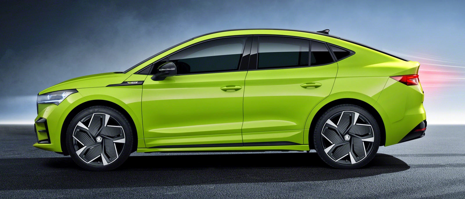 Skoda Enyaq Coupe RS iV bok