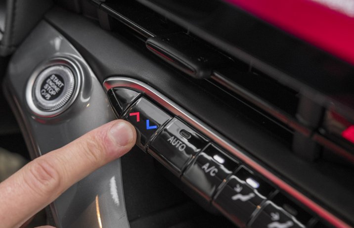 Fiat 500e 3+1 sterowanie wentylacją