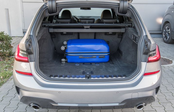BMW 330i xDrive Touring – bagażnik