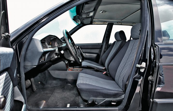 Mercedes 190 W201 fotele