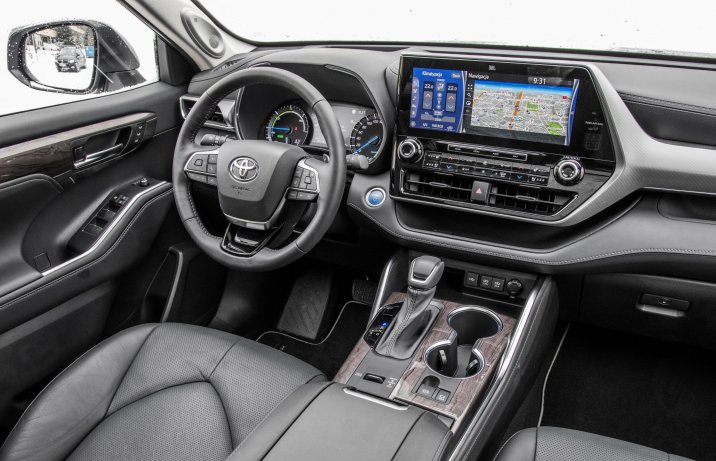 Toyota Highlander 2.5 Hybrid deska rozdzielcza