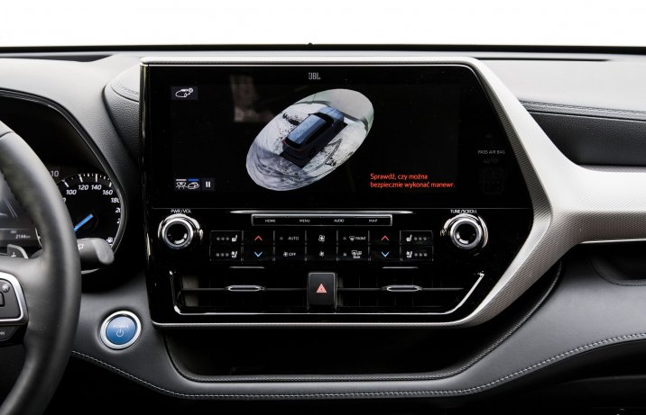 Toyota Highlander 2.5 Hybrid wskaźnik – centralny ekran widok z kamer