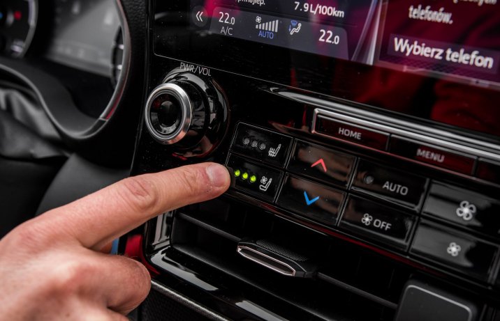 Toyota Highlander 2.5 Hybrid ogrzewanie i wentylacja foteli