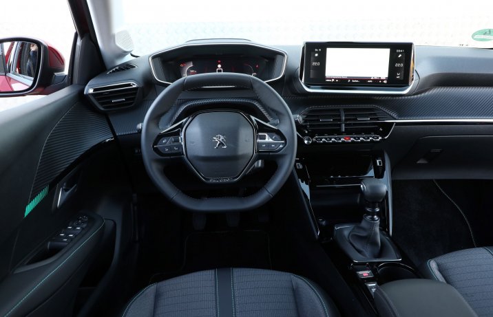 Peugeot 208 – deska rozdzielcza